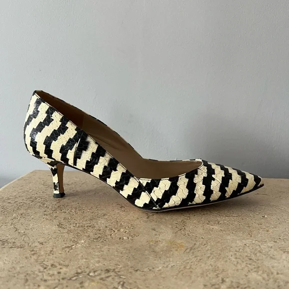 Via Spiga low kitten heel in black and white - Picture 7 of 14